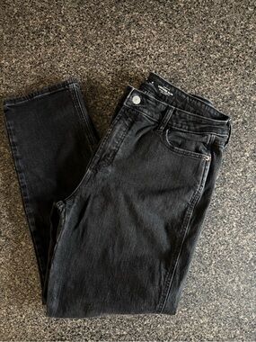 Old Navy Vintage Slim Black Jeans Size 8P - never worn